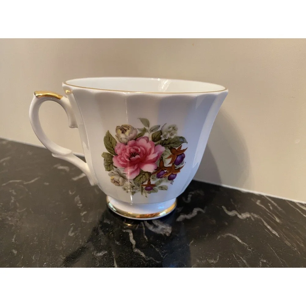 Vintage DUCHESS Cups & Saucers Set Of 2